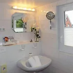 Haus-kiki-app-luetje-eek-ost Apartman *